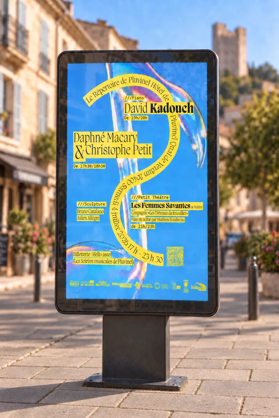 Mockup de l'affiche Pluvinel sur mobilier urbain